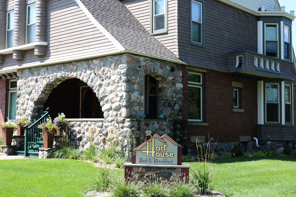 Hart House in the summer.jpg